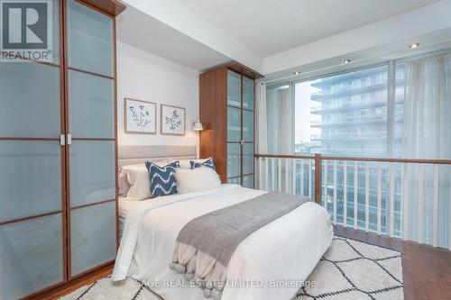 832 - 600 Fleet Street, Toronto, ON - Indoor Photo Showing Bedroom
