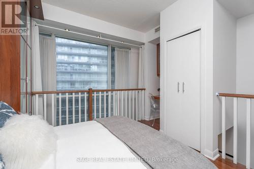 832 - 600 Fleet Street, Toronto, ON - Indoor Photo Showing Other Room