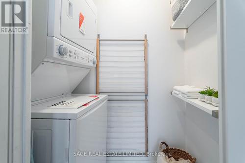 832 - 600 Fleet Street, Toronto, ON - Indoor Photo Showing Laundry Room