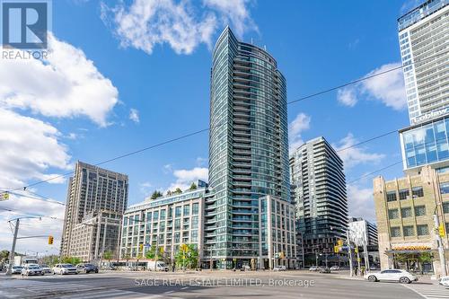 832 - 600 Fleet Street, Toronto, ON - Outdoor With Facade