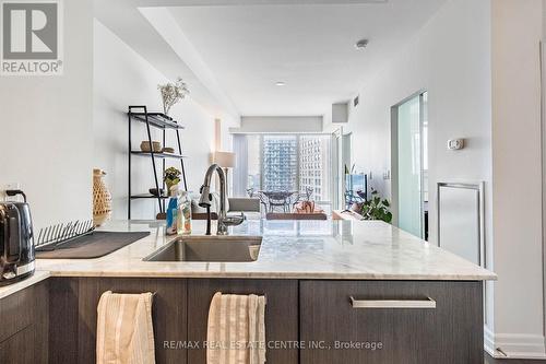 1610 - 8 The Esplanade, Toronto, ON - Indoor Photo Showing Kitchen With Upgraded Kitchen