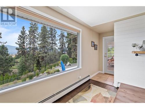 855 Rumney Road, West Kelowna, BC - Indoor Photo Showing Other Room