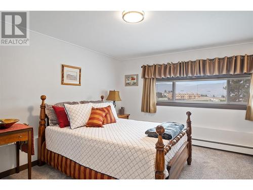 855 Rumney Road, West Kelowna, BC - Indoor Photo Showing Bedroom