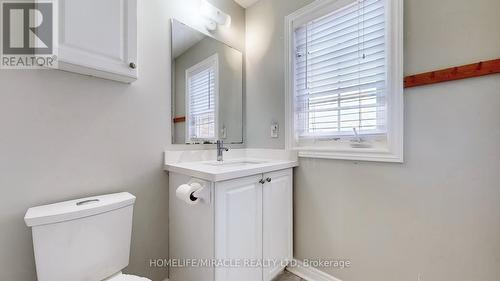 870 Khan Crescent, Mississauga, ON - Indoor Photo Showing Bathroom
