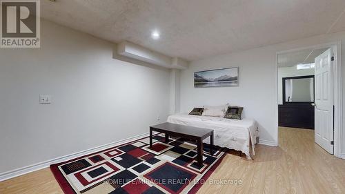 870 Khan Crescent, Mississauga, ON - Indoor