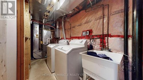 870 Khan Crescent, Mississauga, ON - Indoor Photo Showing Laundry Room
