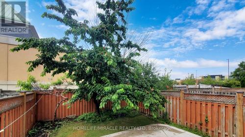 870 Khan Crescent, Mississauga, ON - Outdoor