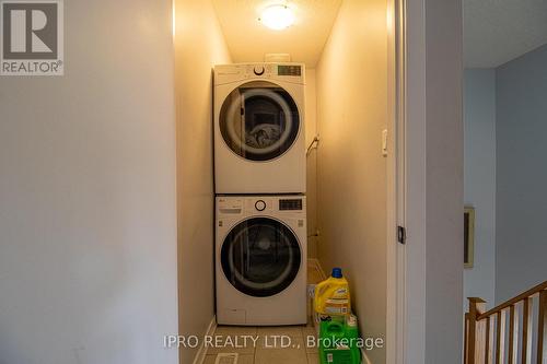 144 Crafter Crescent, Hamilton, ON - Indoor Photo Showing Laundry Room