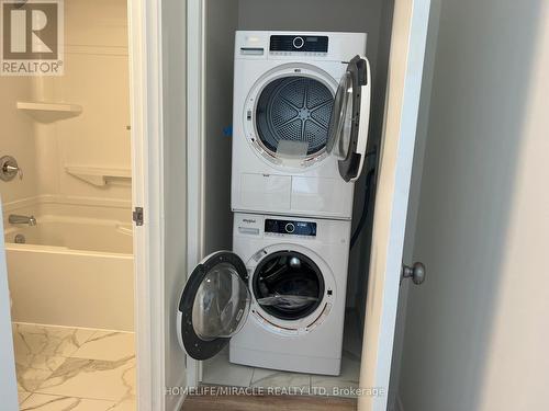 1203 - 128 King Street, Waterloo, ON - Indoor Photo Showing Laundry Room