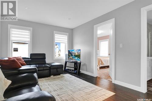 3433 Green Brook Road, Regina, SK - Indoor Photo Showing Living Room