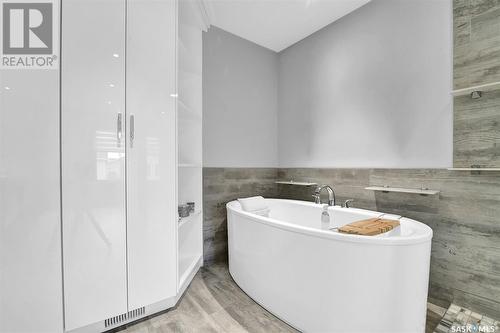 3433 Green Brook Road, Regina, SK - Indoor Photo Showing Bathroom