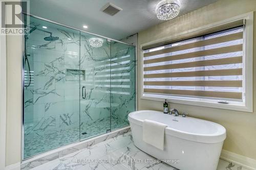 104 Northview Avenue, Whitby (Blue Grass Meadows), ON - Indoor Photo Showing Bathroom