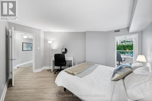 419 - 711 Bay Street, Toronto, ON - Indoor Photo Showing Bedroom