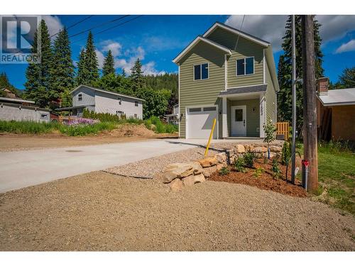 1554 Cook Avenue, Rossland, BC - Outdoor