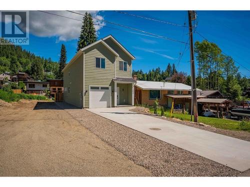 1554 Cook Avenue, Rossland, BC - Outdoor