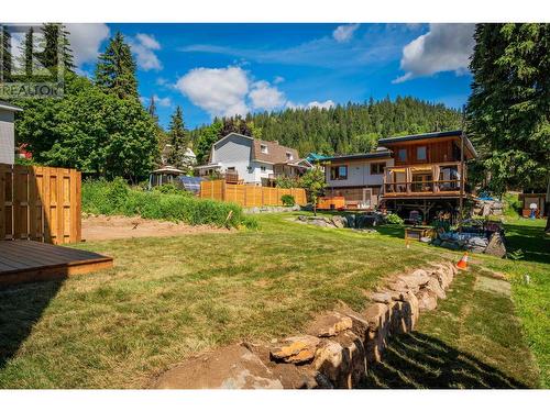 1554 Cook Avenue, Rossland, BC - Outdoor With Deck Patio Veranda