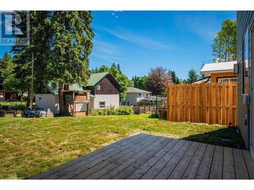 1554 Cook Avenue, Rossland, BC - Outdoor With Deck Patio Veranda