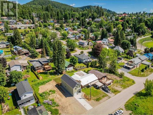 1554 Cook Avenue, Rossland, BC - Outdoor With View