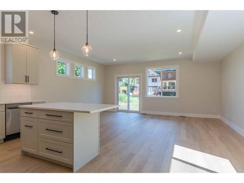 1554 Cook Avenue, Rossland, BC - Indoor Photo Showing Other Room