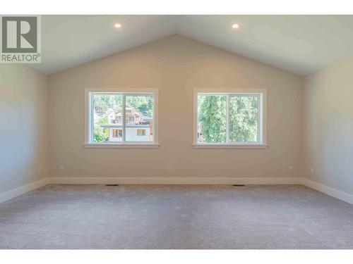 1554 Cook Avenue, Rossland, BC - Indoor Photo Showing Other Room