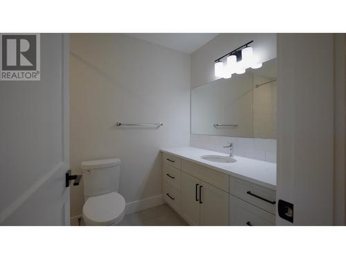 1554 Cook Avenue, Rossland, BC - Indoor Photo Showing Bathroom