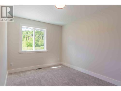 1554 Cook Avenue, Rossland, BC - Indoor Photo Showing Other Room