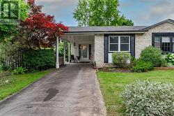 2332 COLDSTREAM DRIVE  Burlington, ON L7P 3T3