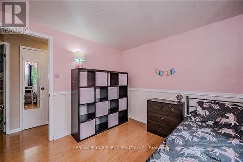 2332 Coldstream Drive, Burlington, ON - Indoor Photo Showing Bedroom