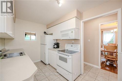 2332 Coldstream Drive, Burlington, ON - Indoor Photo Showing Kitchen With Double Sink