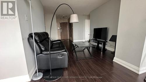 2407 - 550 Webb Drive, Mississauga, ON - Indoor