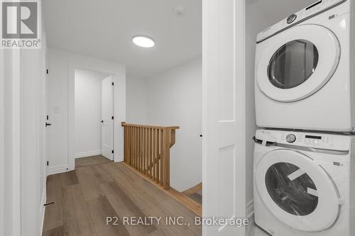 7481 Splendour Drive, Niagara Falls, ON - Indoor Photo Showing Laundry Room
