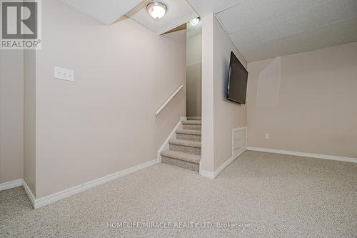 80 Meadowbank Drive, Hamilton, ON - Indoor Photo Showing Other Room