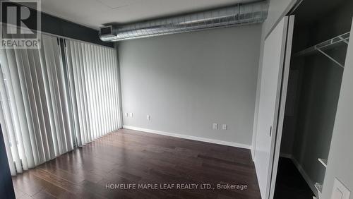 613 - 32 Trolley Crescent, Toronto, ON - Indoor Photo Showing Other Room
