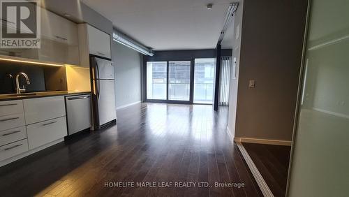 613 - 32 Trolley Crescent, Toronto, ON - Indoor