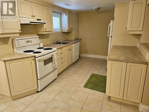 Basemen - 552 Heman Street, Newmarket (Huron Heights-Leslie Valley), ON - Indoor Photo Showing Kitchen