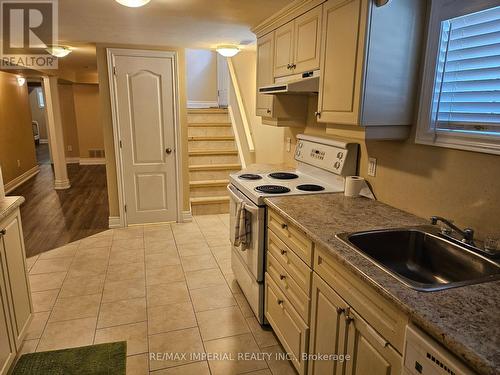 Basemen - 552 Heman Street, Newmarket (Huron Heights-Leslie Valley), ON - Indoor Photo Showing Kitchen