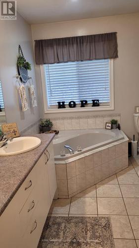 66 Columbia Road, Barrie, ON - Indoor Photo Showing Bathroom