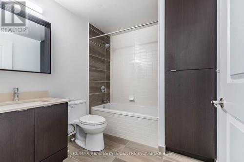 305B - 4655 Metcalf Avenue, Mississauga, ON - Indoor Photo Showing Bathroom
