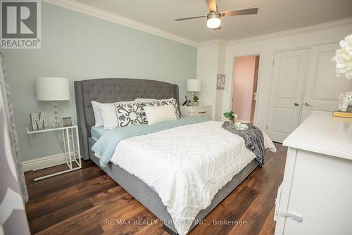 3469 Caplan Crescent, Burlington, ON - Indoor Photo Showing Bedroom