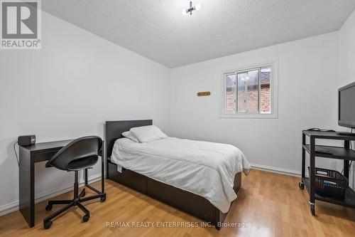 2873 Gulfstream Way, Mississauga, ON - Indoor Photo Showing Bedroom