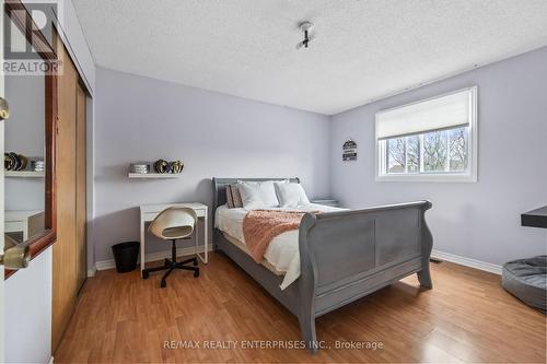 2873 Gulfstream Way, Mississauga, ON - Indoor Photo Showing Bedroom