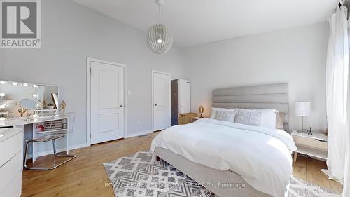 28 Pont Lane E, Toronto, ON - Indoor Photo Showing Bedroom