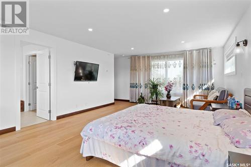 Cao Residence, Corman Park Rm No. 344, SK - Indoor Photo Showing Bedroom