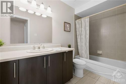 365 Pickford Drive, Ottawa, ON - Indoor Photo Showing Bathroom