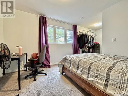 212 Cumberland Avenue S, Saskatoon, SK - Indoor Photo Showing Bedroom