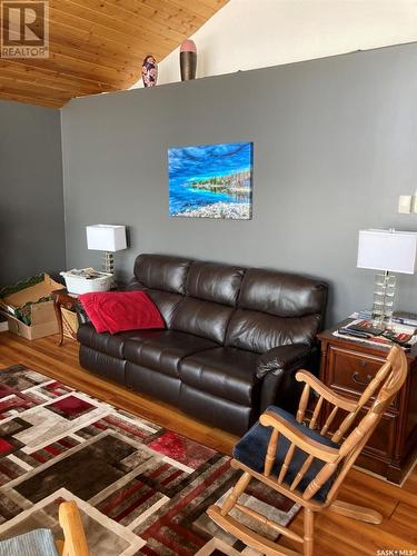 706 Maclachlan Avenue, Manitou Beach, SK - Indoor Photo Showing Living Room