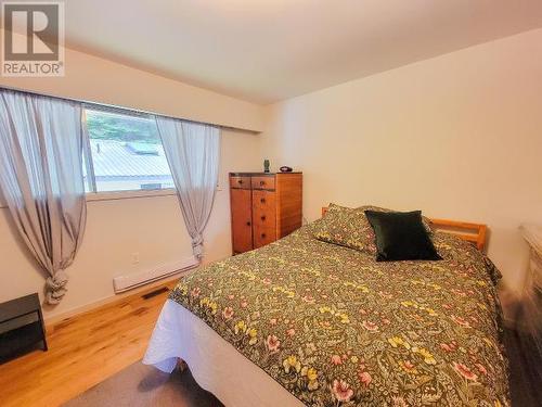 7418 Sturt Road, Powell River, BC - Indoor Photo Showing Bedroom