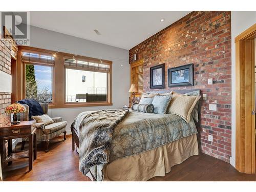 414 Okaview Road, Kelowna, BC - Indoor Photo Showing Bedroom