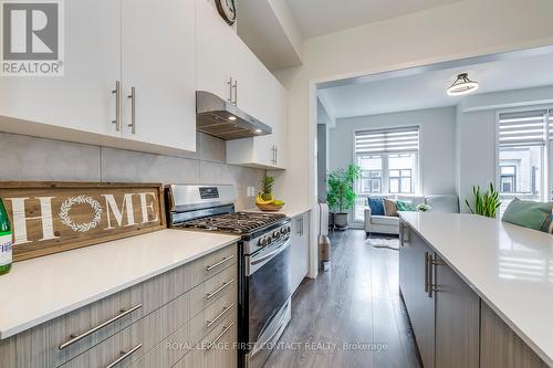 16 Gerussi Street, Vaughan (Vellore Village), ON - Indoor Photo Showing Kitchen With Upgraded Kitchen