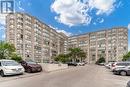 803 - 309 Major Mackenzie Drive E, Richmond Hill, ON  - Outdoor With Facade 